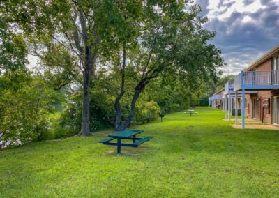Scenic Outdoor Area Behind An Apartment Complex